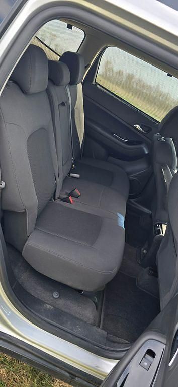 Gebraucht Chevrolet Orlando LT 140 PS (102 kW) 2012 Silber Van / Kleinbus