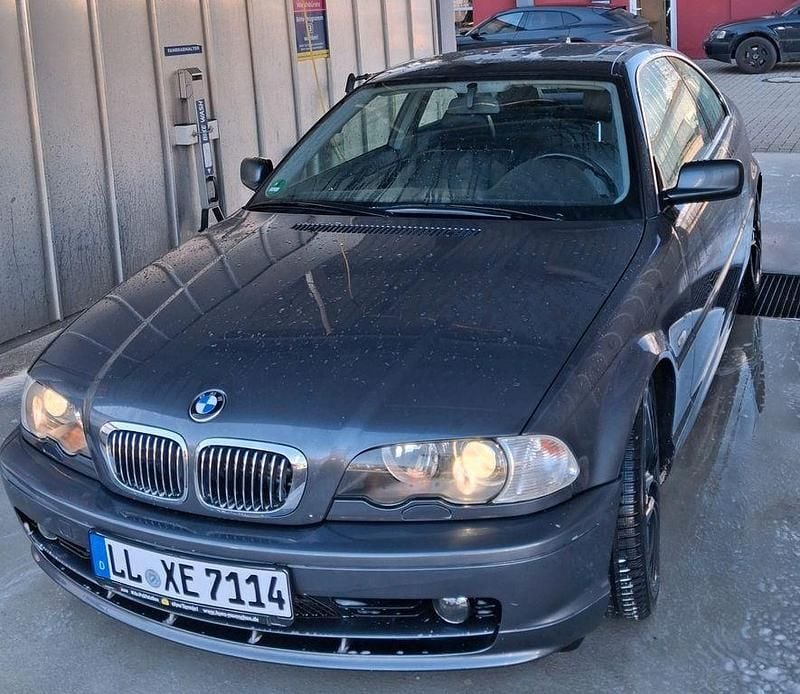 Gebraucht BMW 325 192 PS (141 kW) 2001 Grau Coupé