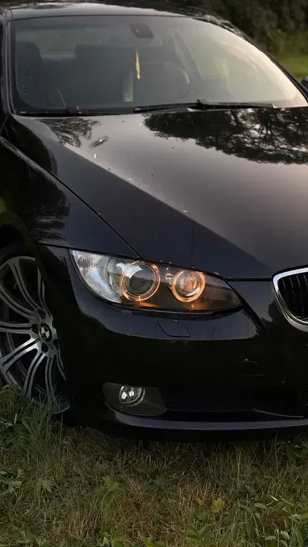 Gebraucht BMW 320 M Sport 177 PS (130 kW) 2009 Schwarz Coupé