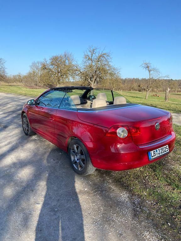 Gebraucht VW Eos 116 PS (85 kW) 2007 Rot Cabrio