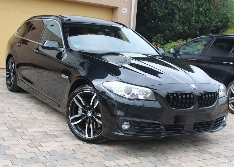 Schwarz Gebraucht 2016 BMW 530 Luxury Line Kombi | 17.999 € (Guter Preis) - Bild 1/4