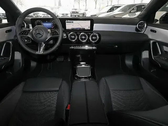 Gebraucht Mercedes A200 163 PS (119 kW) 2026