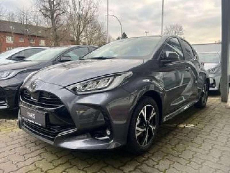 Marlingrau Neu 2025 Toyota Yaris Hybrid Kleinwagen | 28.890 € (Teuer) - Bild 1/4