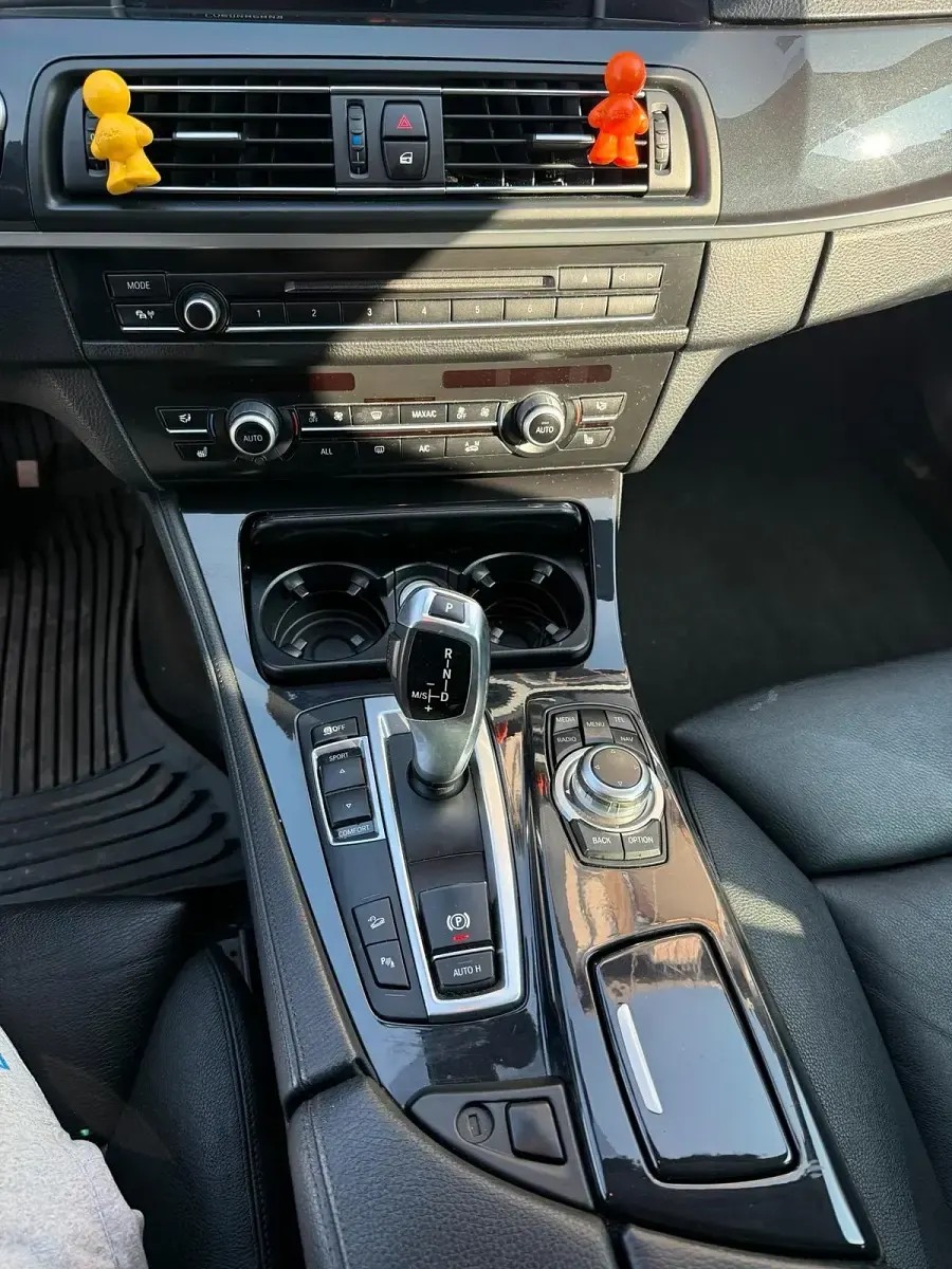 Gebraucht BMW 525 218 PS (160 kW) 2012 Grau Limousine