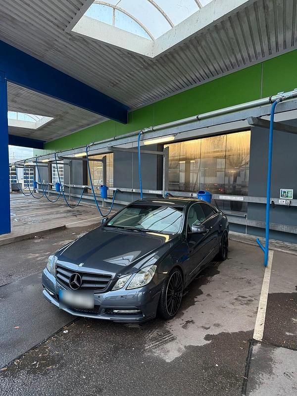 Gebraucht Mercedes E200 184 PS (135 kW) 2012 Coupé