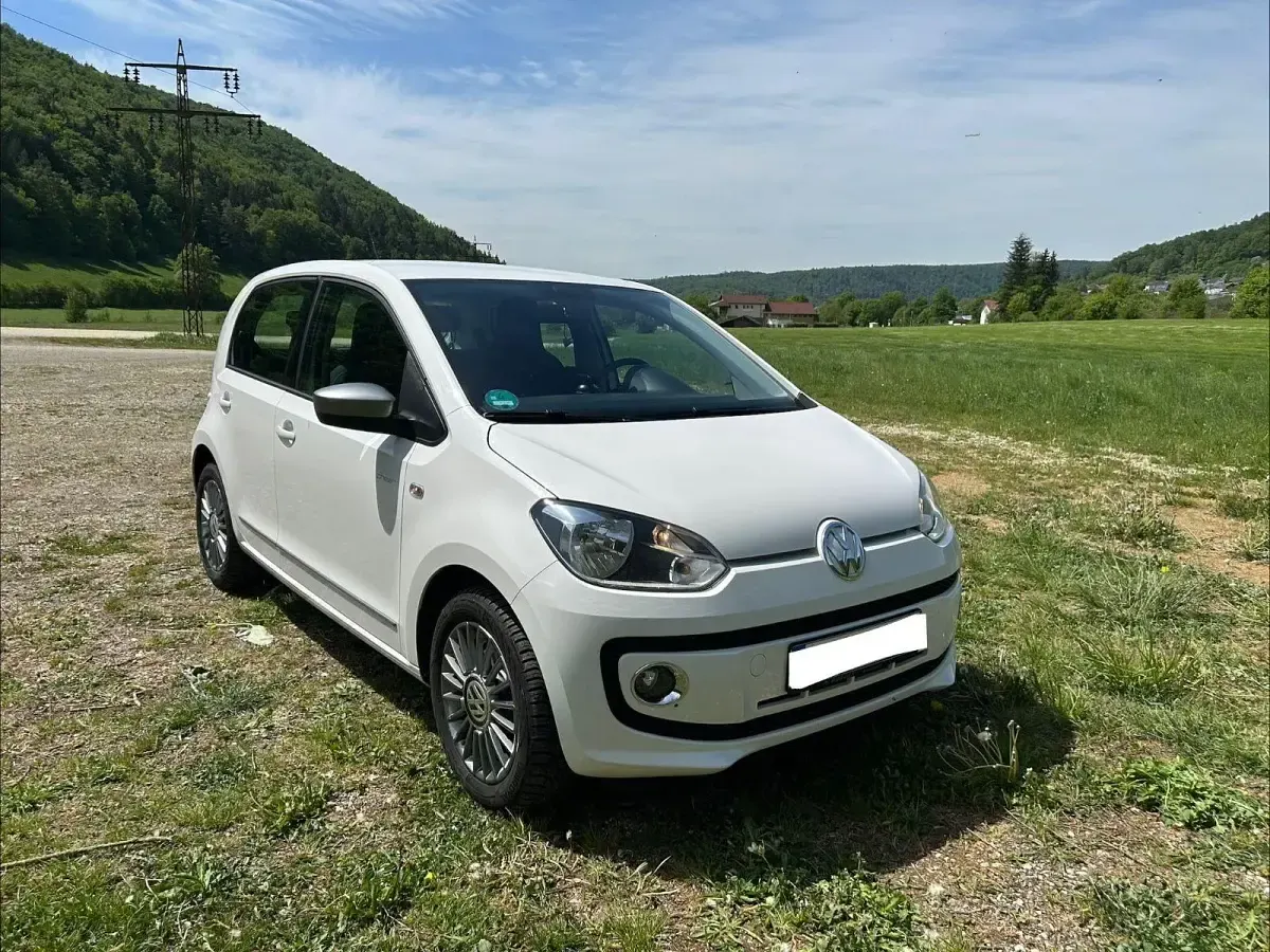Używany VW up! 60 KM (44 kW) 2013 Biały Hatchback