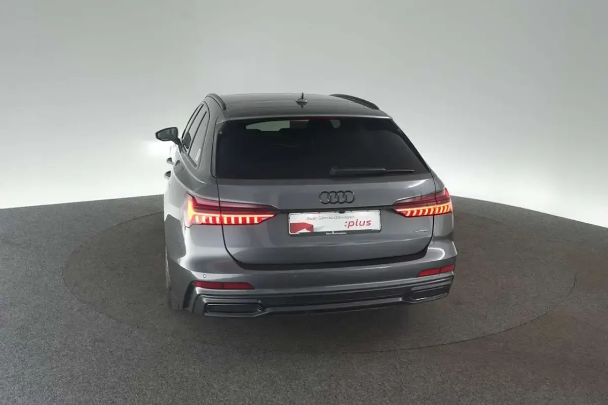 Gebraucht Audi A6 S-Line 367 PS (269 kW) 2022 Grau Kombi