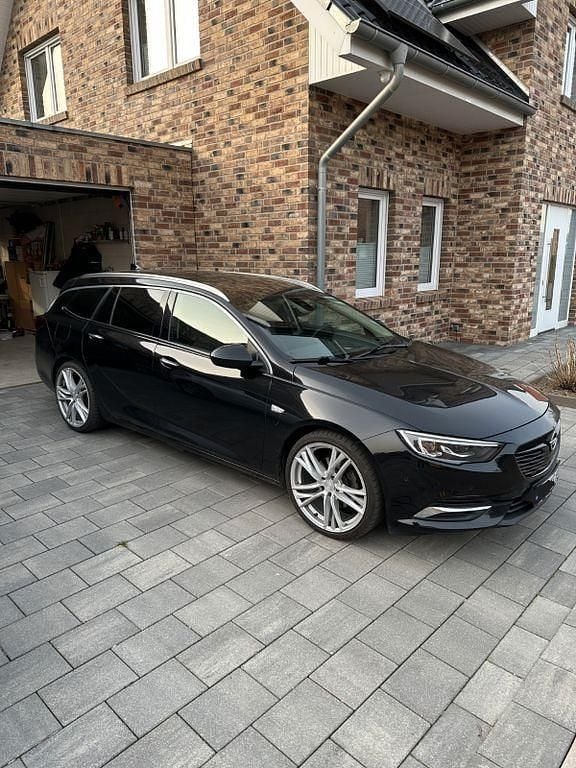Gebraucht Opel Insignia 170 PS (125 kW) 2017 Schwarz Kombi