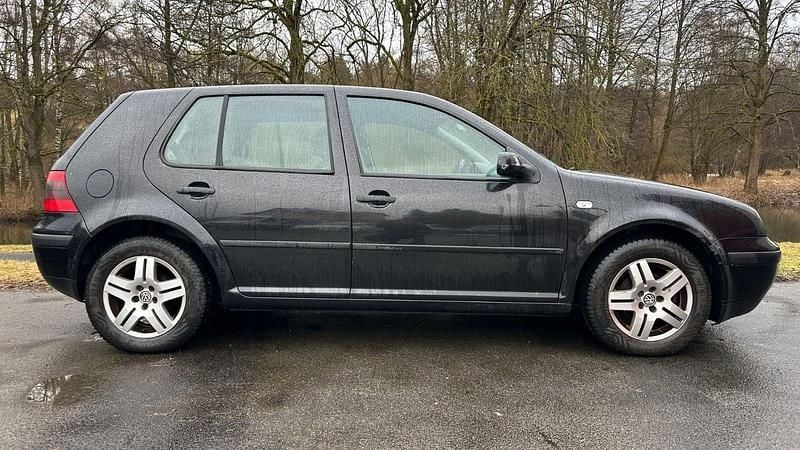 Gebraucht VW Golf IV Edition 75 PS (55 kW) 2002 Schwarz Limousine