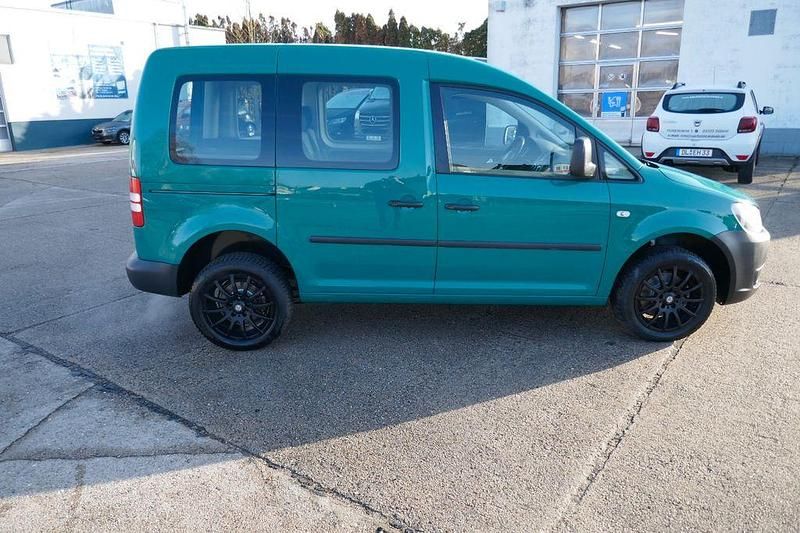 Gebraucht VW Caddy 110 PS (80 kW) 2014 Grün Van / Kleinbus