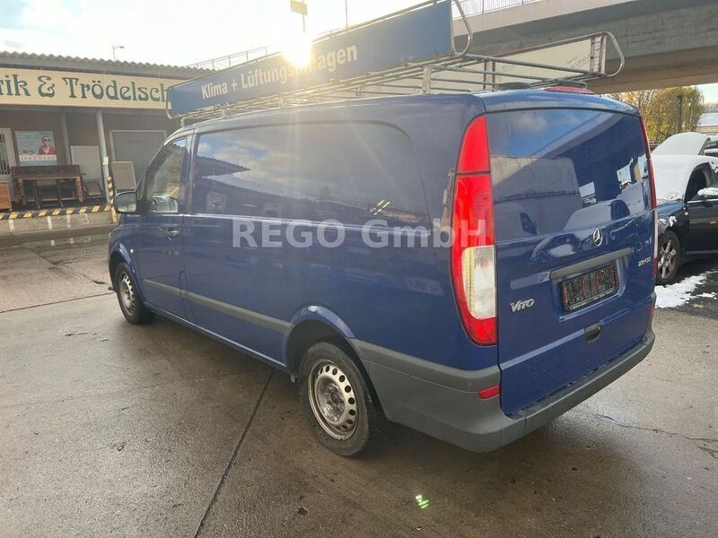 Gebraucht Mercedes Vito 95 PS (69 kW) 2010 Blau Van