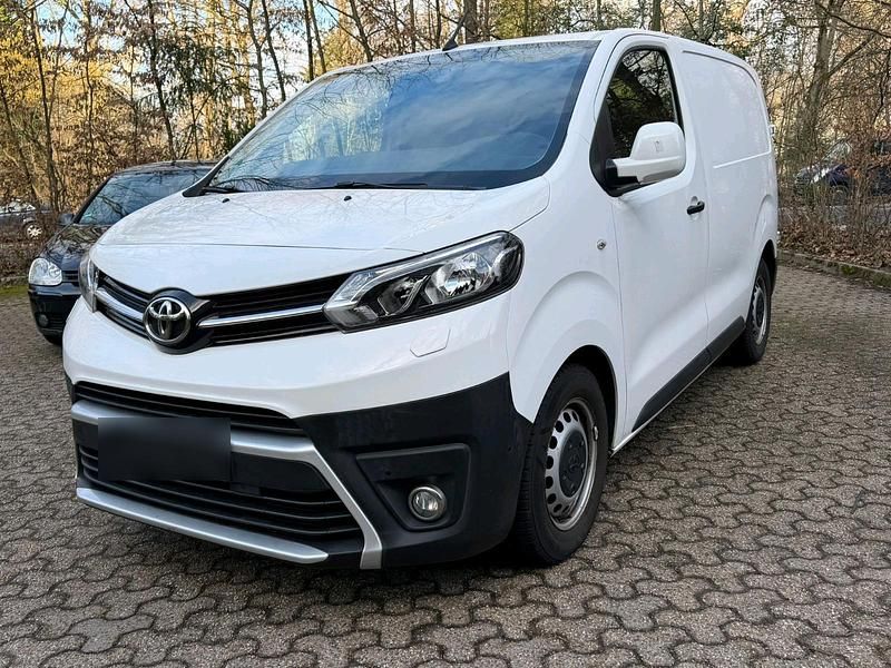 Gebraucht Toyota Proace 95 PS (69 kW) 2017 Weiß Van / Kleinbus