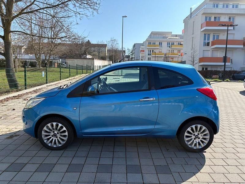 Gebraucht Ford Ka Titanium 69 PS (50 kW) 2010 Blau Kleinwagen