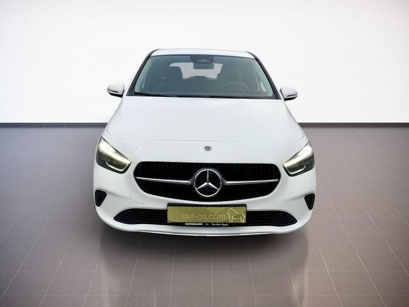 Gebraucht Mercedes B200 Progressive 177 PS (130 kW) 2023 Polarweiss Van / Kleinbus