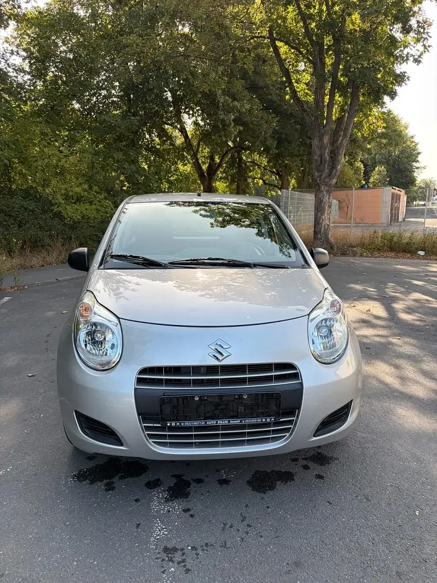 Gebraucht Suzuki Alto 68 PS (50 kW) 2010 Gold Kleinwagen