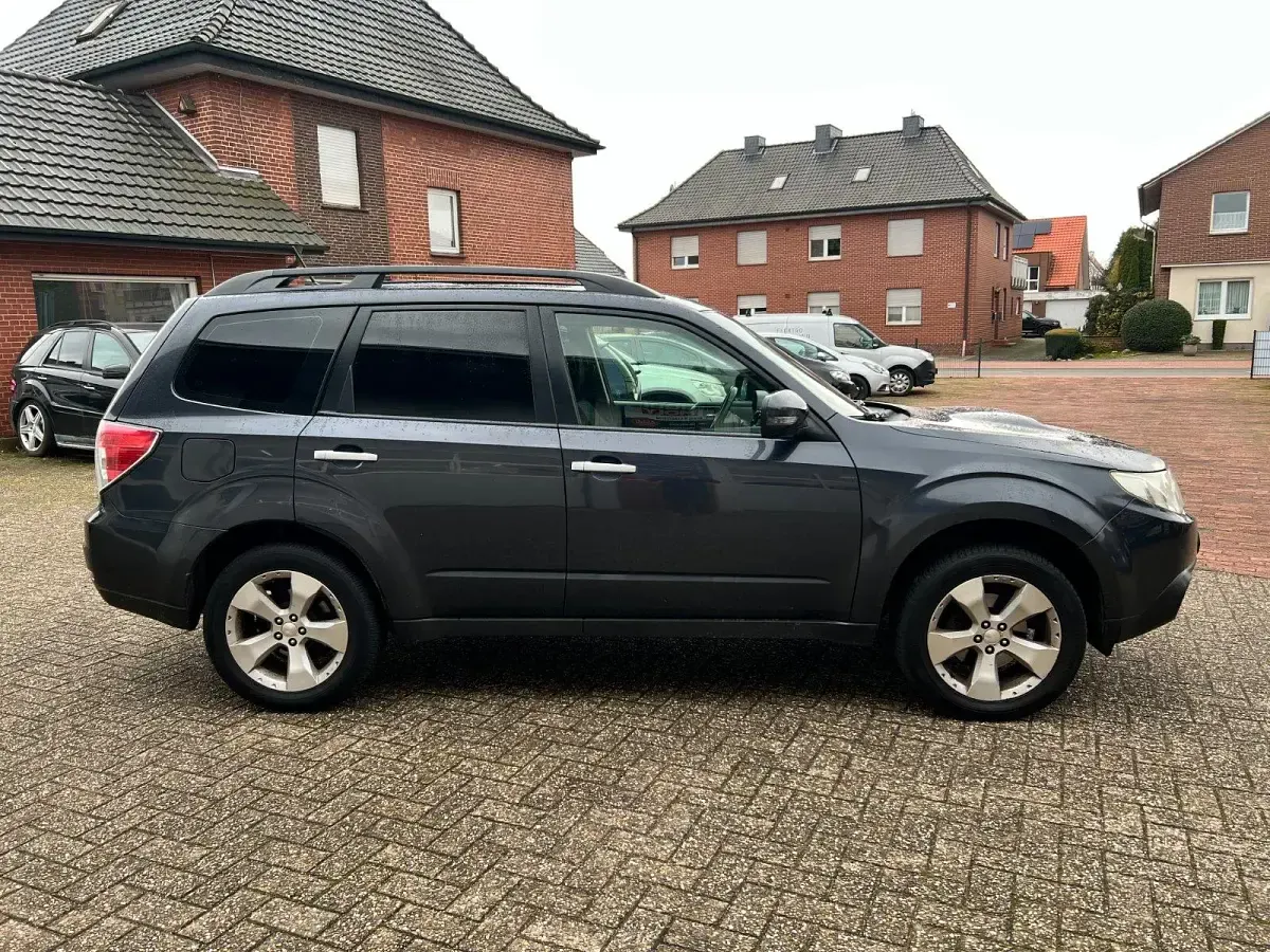 Second-hand Subaru Forester Comfort 147 CP (108 kW) 2012 Verde SUV