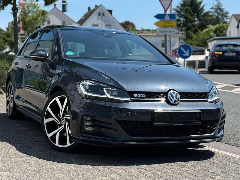 Dark iron blue metallic Gebraucht 2017 VW Golf VII GTD Kleinwagen | 21.500 € (Etwas zu teuer) - Bild 1/4