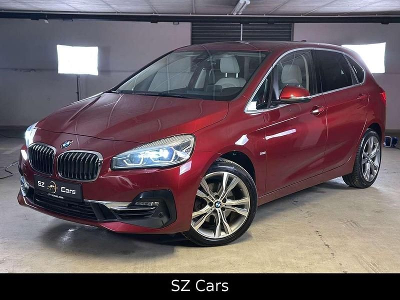 Gebraucht BMW 220 Luxury Line 192 PS (141 kW) 2018 Flamencorot brillanteffekt met Van / Kleinbus