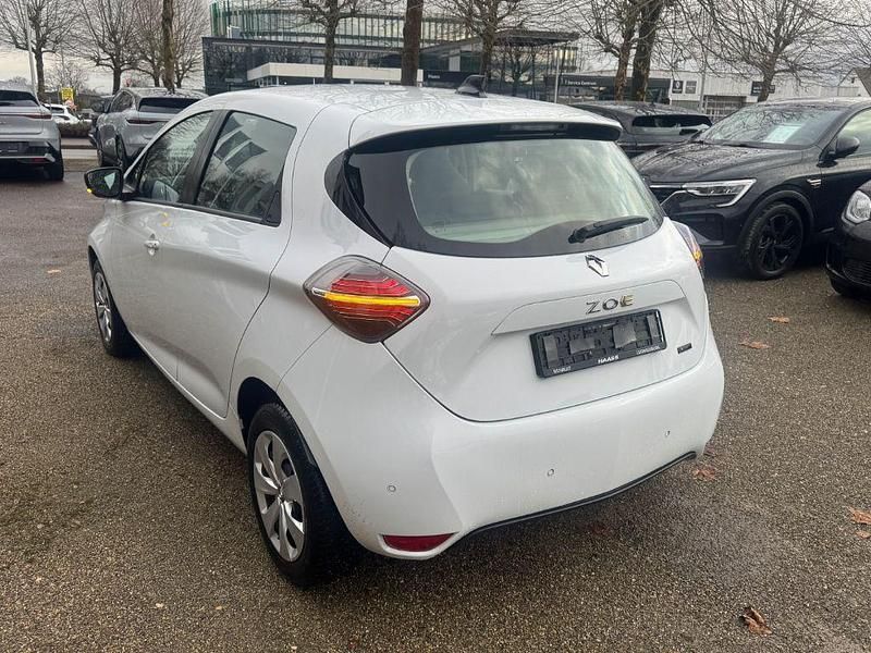 Gebraucht Renault Zoe Evolution 80 kW (109 PS) 2022 Weiß Kleinwagen