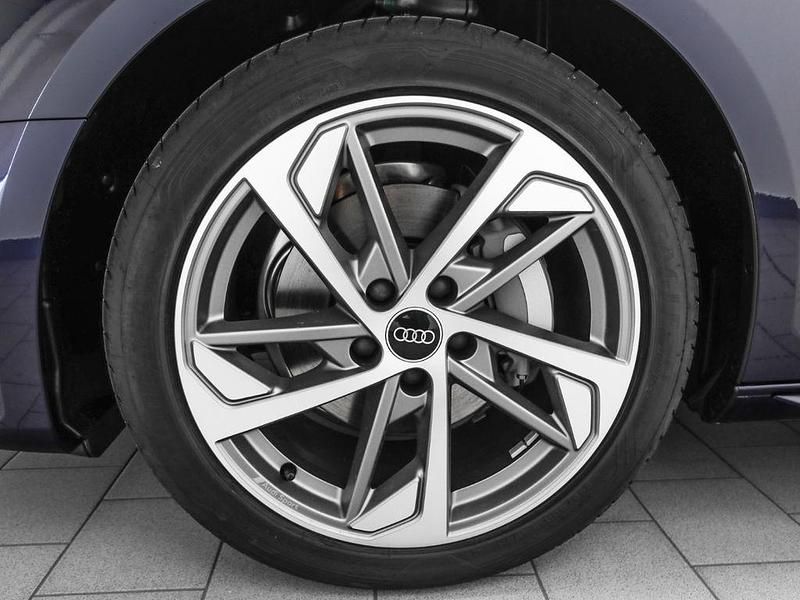 Gebraucht Audi A4 S-Line 204 PS (150 kW) 2024 Blau Kombi