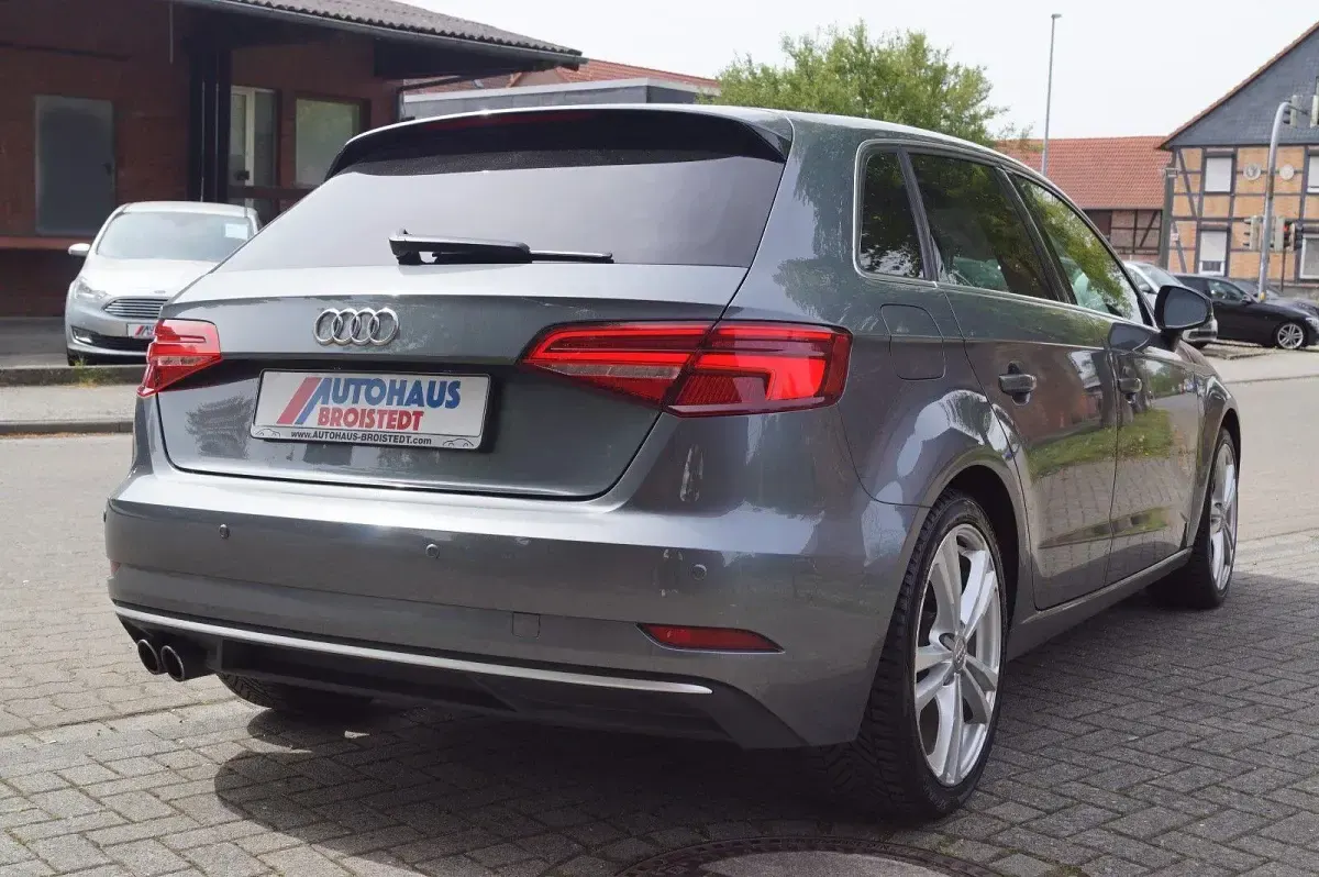 Gebraucht Audi A3 S-Line 150 PS (110 kW) 2016 Grau Limousine