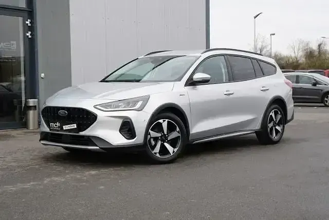 Używany Ford Focus Active 116 KM (85 kW) 2025 Srebrny Kombi