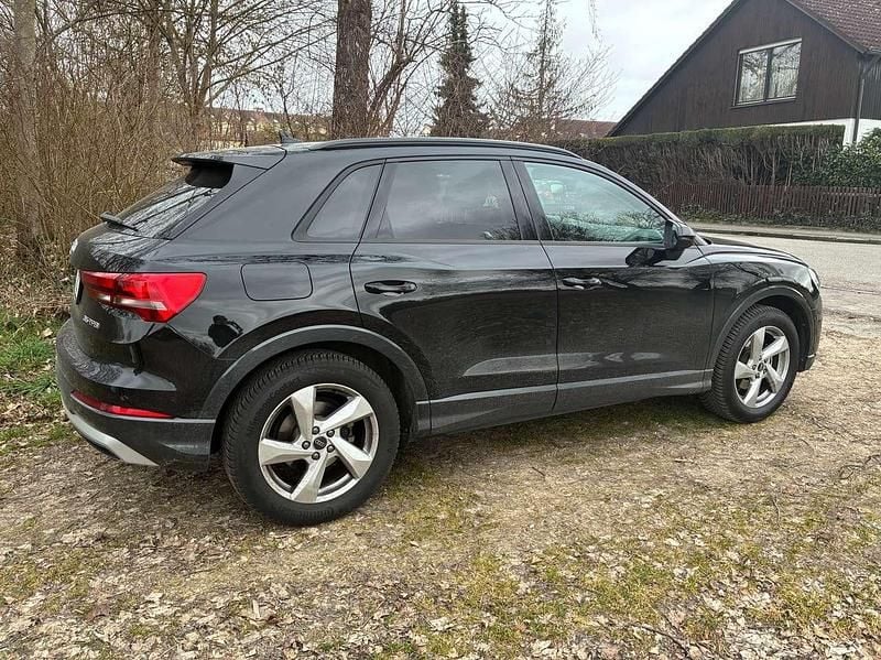 Gebraucht Audi Q3 150 PS (110 kW) 2025 Schwarz SUV