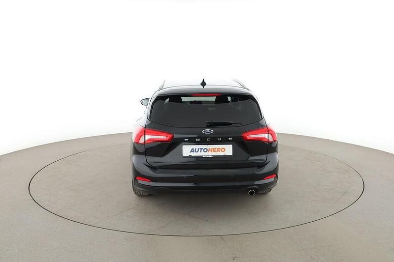 Gebraucht Ford Focus Titanium 150 PS (110 kW) 2021 Schwarz Kombi