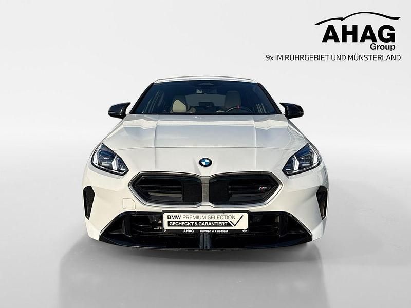 Gebraucht BMW M135 Performance 300 PS (220 kW) 2025 Weiß Kleinwagen