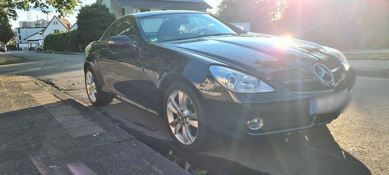 Schwarz Gebraucht 2009 Mercedes SLK200 Cabrio | 8.500 € (Guter Preis) - Bild 1/4
