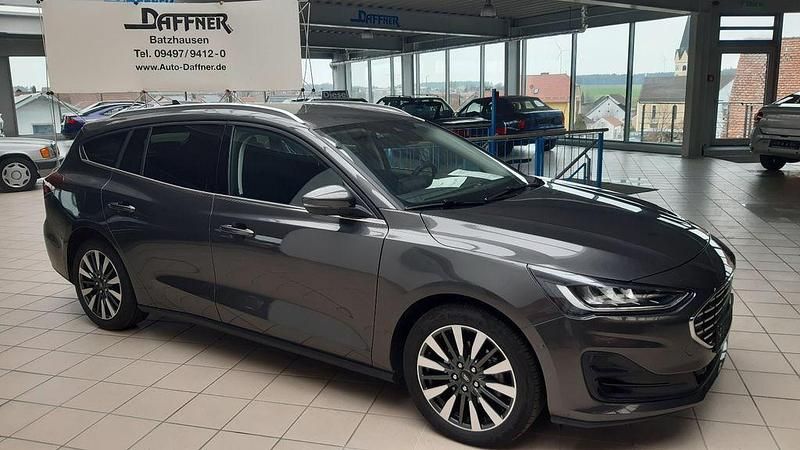 Gebraucht Ford Focus 155 PS (114 kW) 2022 Grau Limousine