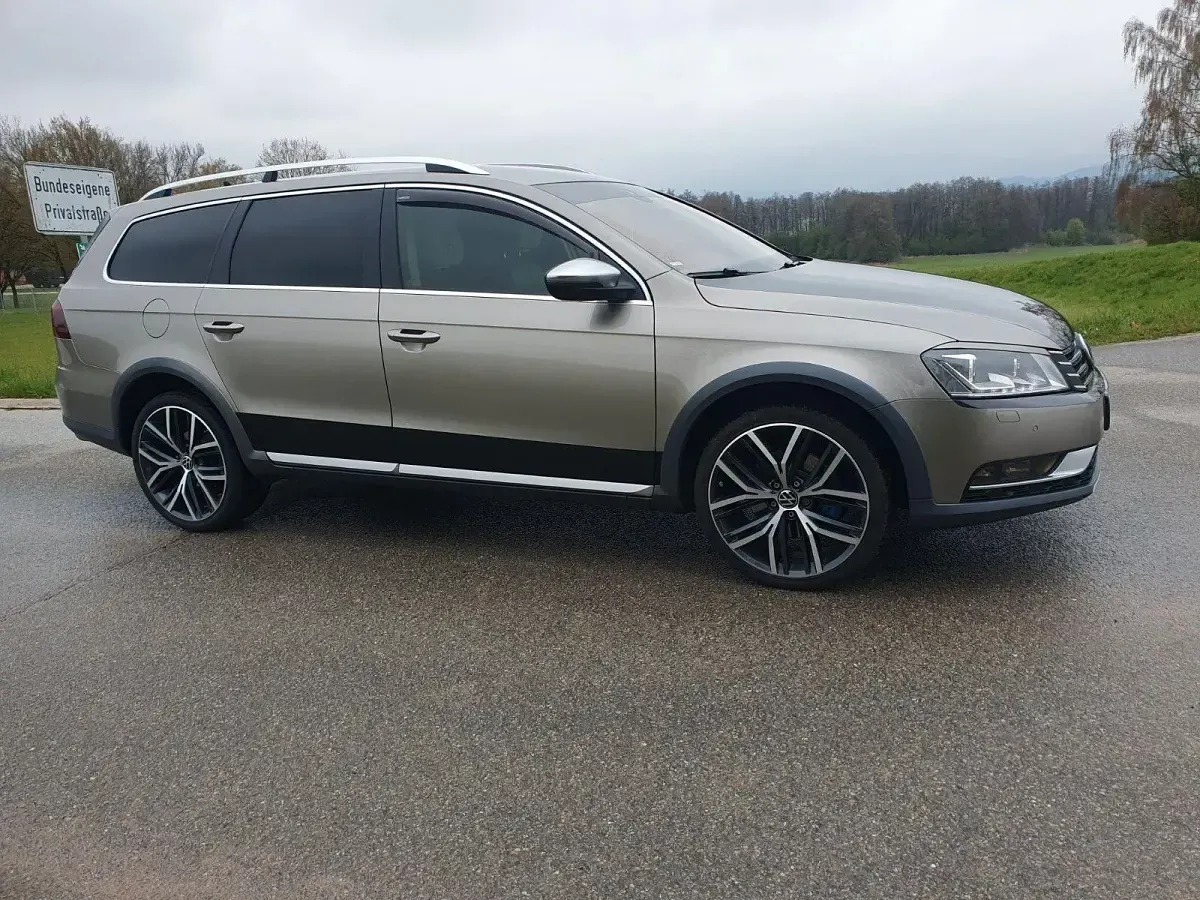 Gebraucht VW Passat Alltrack 140 PS (102 kW) 2013 Grau Kombi