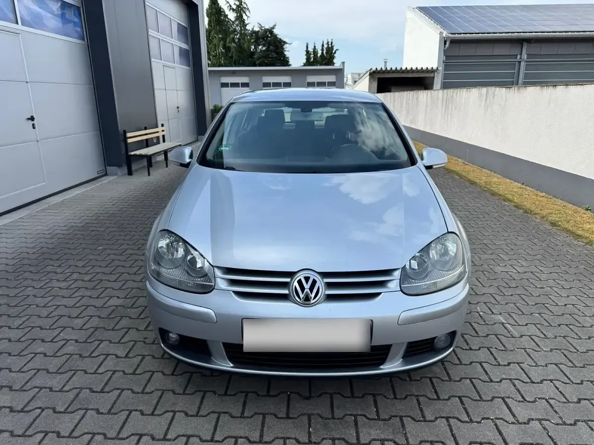 Gebraucht VW Golf IV 102 PS (75 kW) 2004 Silber Limousine