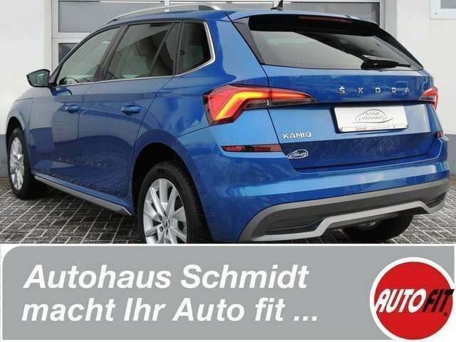 Raceblau metallic Gebraucht 2020 Skoda Kamiq Style SUV | 21.990 € - Bild 1/1