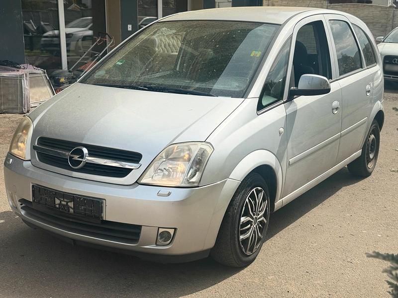 Gebraucht Opel Meriva 101 PS (74 kW) 2006 Silber Van / Kleinbus