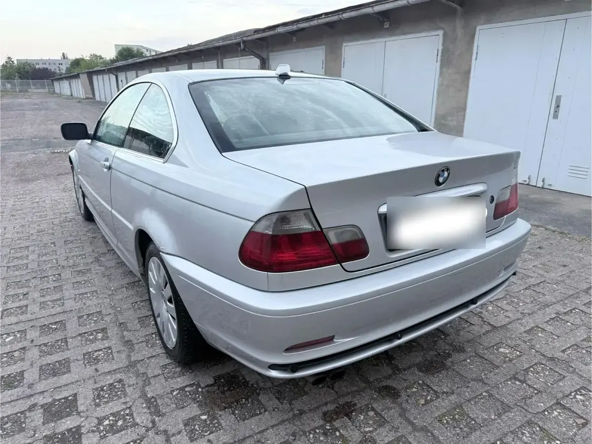 Gebraucht BMW 320 170 PS (125 kW) 2001 Silber Coupé