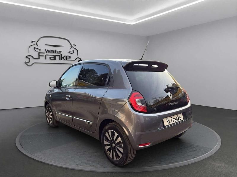 Gebraucht Renault Twingo Techno 60 kW (82 PS) 2023 Lunar grey Kleinwagen