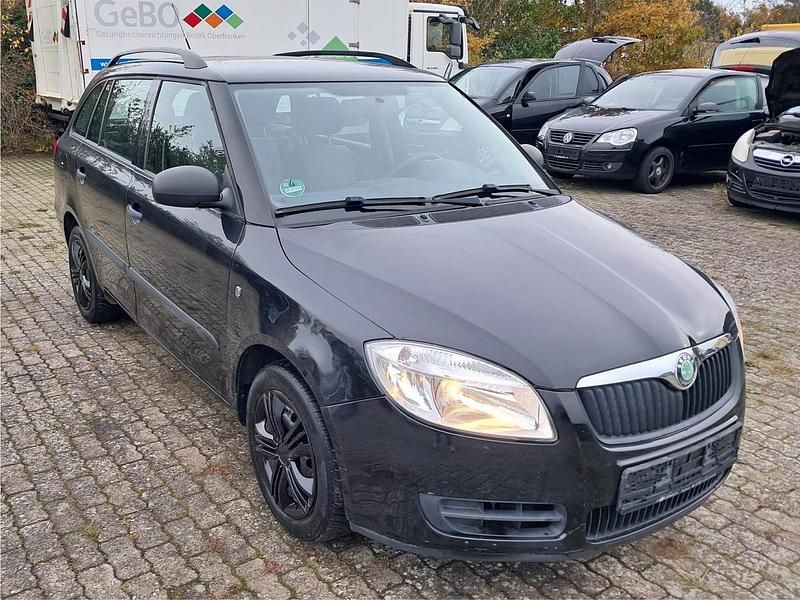 Schwarz Gebraucht 2008 Skoda Fabia Kleinwagen | 2.799 € (Etwas zu teuer) - Bild 1/4