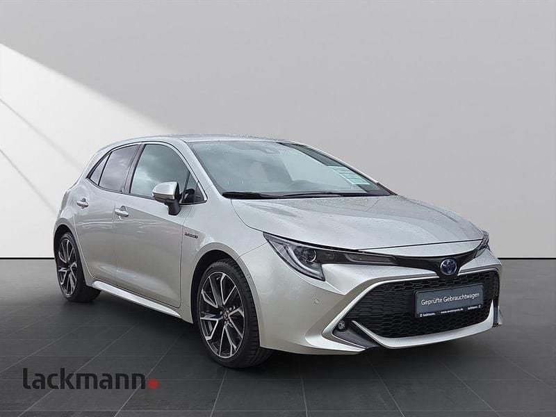 Gebraucht Toyota Corolla Basis 184 PS (135 kW) 2019 Cosmicsilber metallic Limousine