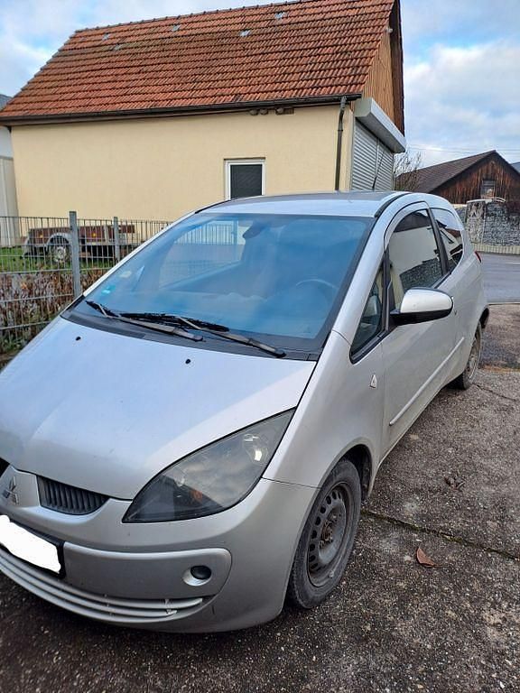 Gebraucht Mitsubishi Colt 75 PS (55 kW) 2008 Silber Limousine