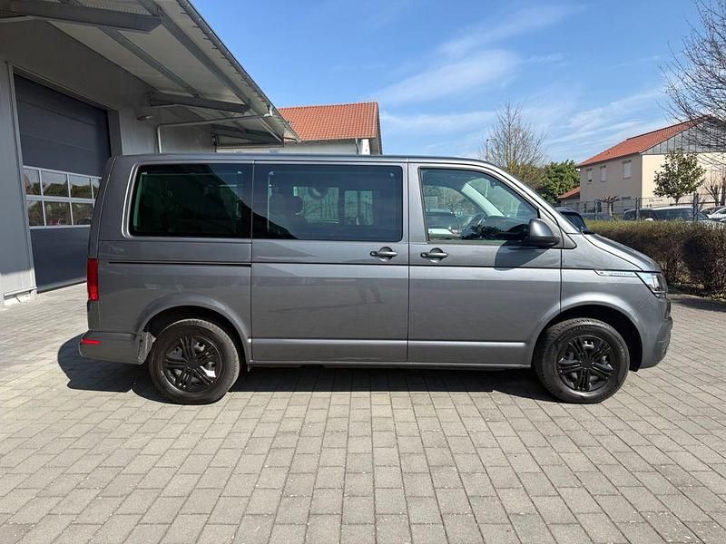 Gebraucht VW T6.1 150 PS (110 kW) 2021 Indiumgrau metallic Van
