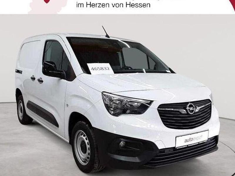 Gebraucht Opel Combo 102 PS (75 kW) 2024 Kaolin weiß Van