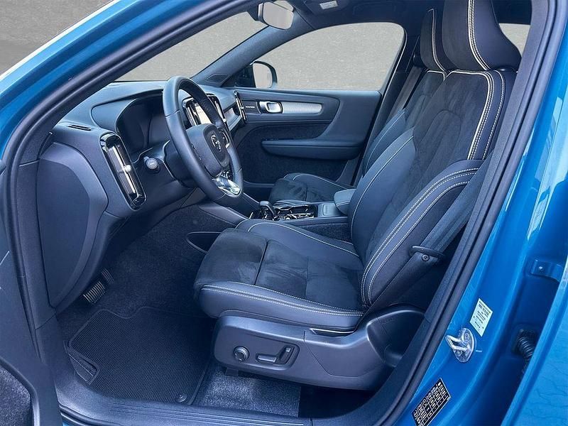 Gebraucht Volvo XC40 Plus 163 PS (119 kW) 2024 Blau SUV