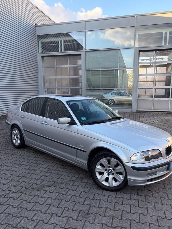Gebraucht BMW 323 170 PS (125 kW) 2000 Silber Limousine