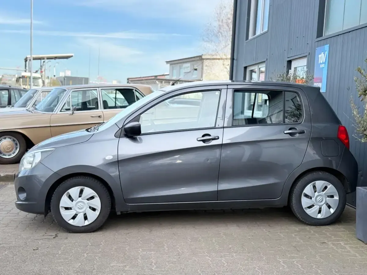 Gebraucht Suzuki Celerio 68 PS (50 kW) 2015 Grau Kleinwagen