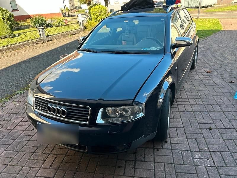 Blau Gebraucht 2001 Audi A4 Kombi | 1.500 € (Superpreis) - Bild 1/4