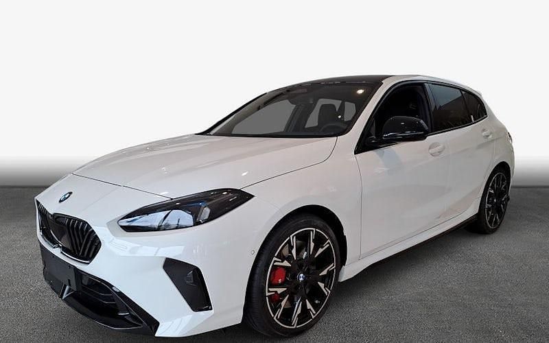 Neu BMW 120 Basis 170 PS (125 kW) 2025 Weiß Kleinwagen