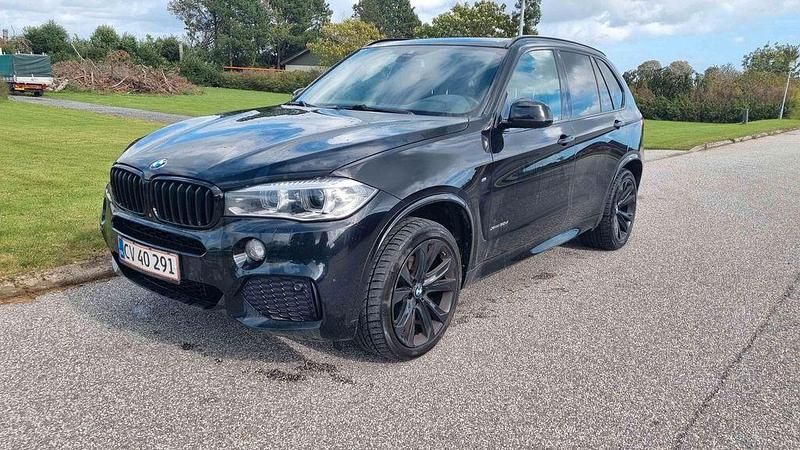 Schwarz Gebraucht 2016 BMW X5 M Sport SUV | 19.125 € (Etwas zu teuer) - Bild 1/4