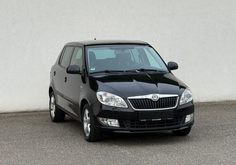Schwarz Gebraucht 2012 Skoda Fabia Family Kleinwagen | 3.299 € (Fairer Preis) - Bild 1/4