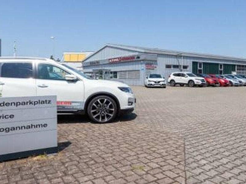 Grau Gebraucht 2024 Nissan Juke N-Connecta SUV | 21.890 € (Fairer Preis) - Bild 1/1